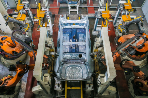 東田車載工控機助力某汽車公司智能化升級，保障車載系統穩定運行